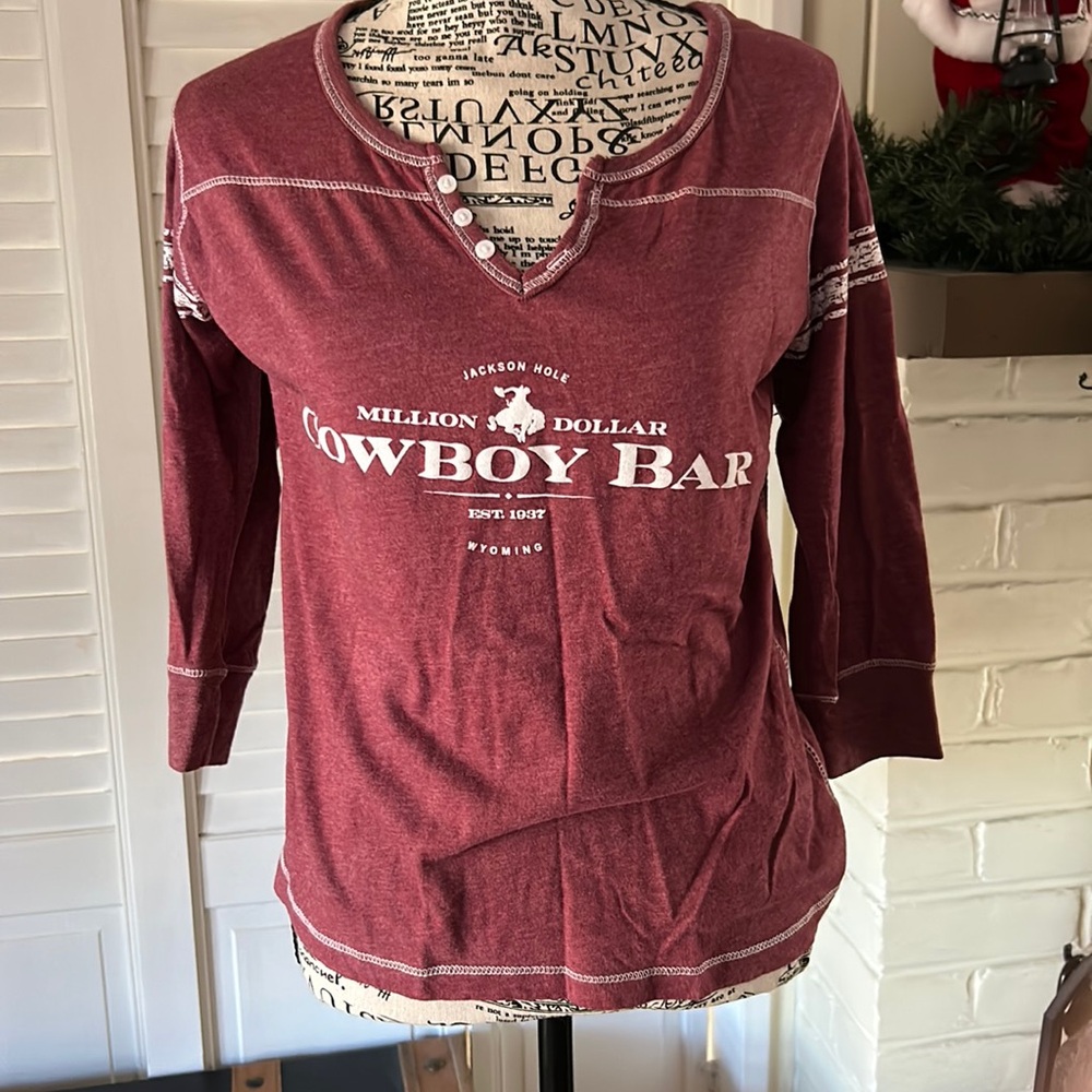 Jackson Hole Wyoming VNeck XL